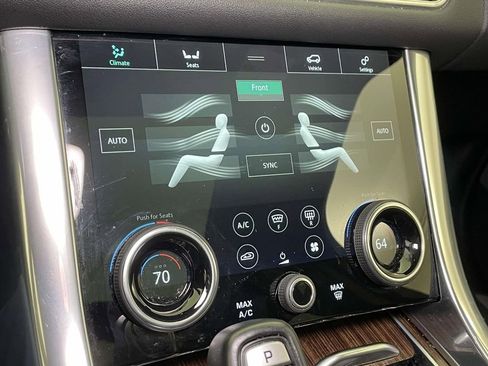 Used 2019 Land Rover Range Rover Sport HSE image 32
