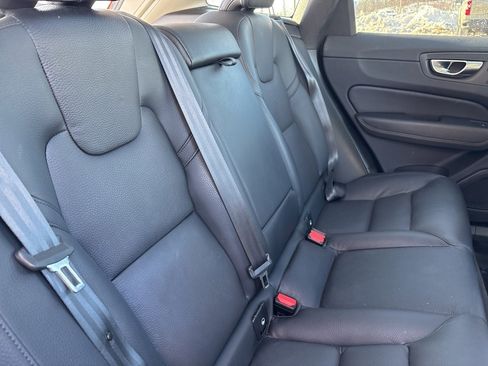 Certified 2024 Volvo XC60 B5 Plus image 39