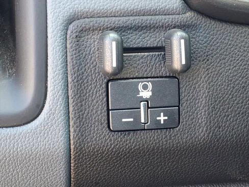 Used 2022 Chevrolet Colorado Z71 image 14