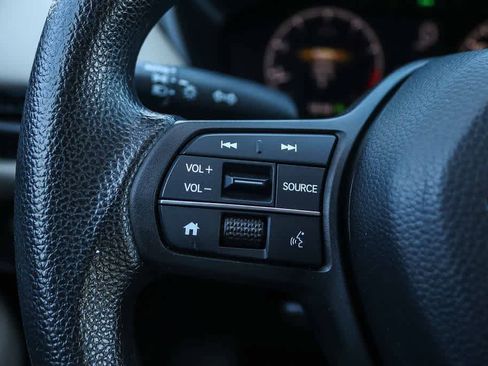Used 2023 Honda HR-V LX image 23