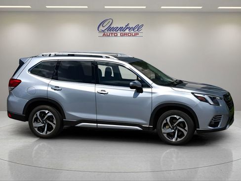 Used 2023 Subaru Forester Touring AWD/4WD image 3