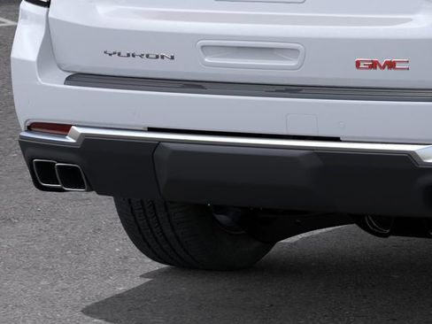 New 2026 GMC Yukon Denali w/ Denali Reserve Package AWD/4WD image 14