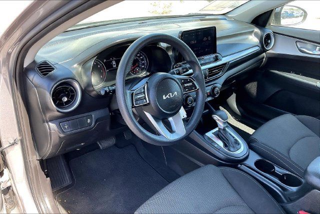 Used 2023 Kia Forte LXS FWD image 14