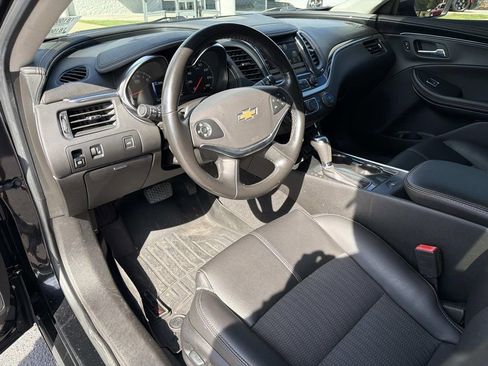 Used 2019 Chevrolet Impala LT FWD image 24