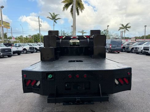 Used 2019 Ford F550 4x4 Crew Cab Super Duty w/ Power Equipment Group image 4