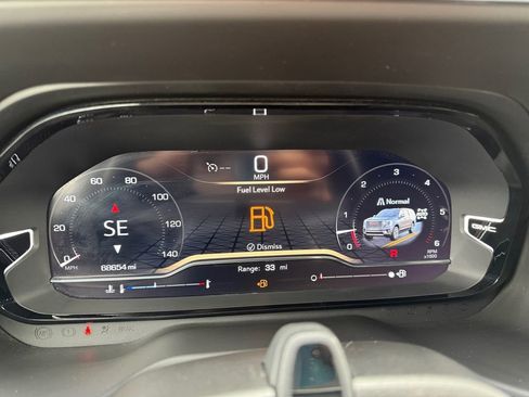 Used 2023 GMC Yukon XL Denali image 19