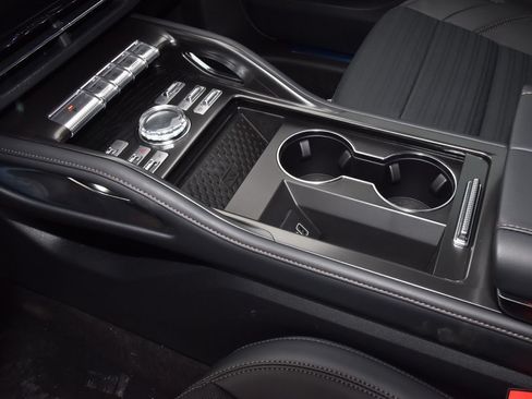 New 2026 Lincoln Nautilus Reserve w/ Jet Appearance Package AWD/4WD image 31