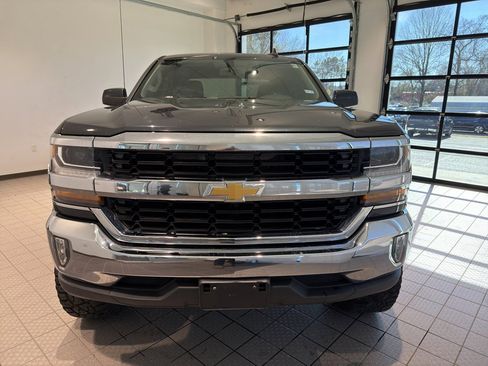 Used 2017 Chevrolet Silverado 1500 LT w/ Texas Edition image 8