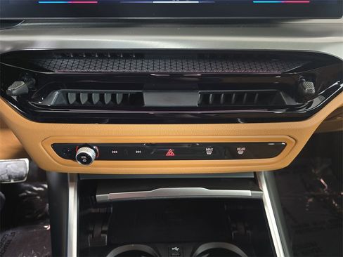 New 2026 BMW 330i xDrive 330i xDrive w/ M Sport Package image 24