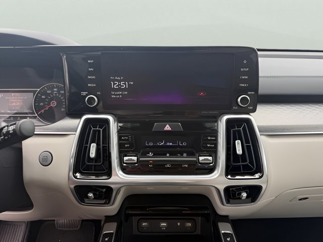 Used 2022 Kia Sorento SX AWD/4WD image 18