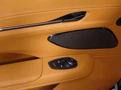 New 2026 Aston Martin V8 Vantage S image 27