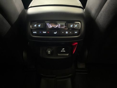 Used 2022 Hyundai Palisade Limited image 25