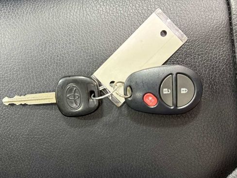 Certified 2017 Toyota Tundra Limited w/ Limited Premium Package image 32