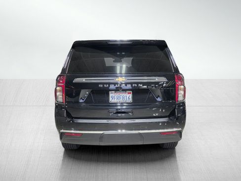 Used 2023 Chevrolet Suburban LT w/ Luxury Package image 6
