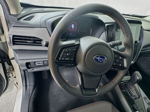 Certified 2025 Subaru Crosstrek 2.5i Limited w/ Crosstrek Mirror Package image 11