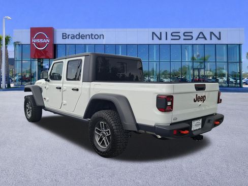 Used 2026 Jeep Gladiator Mojave AWD/4WD image 7