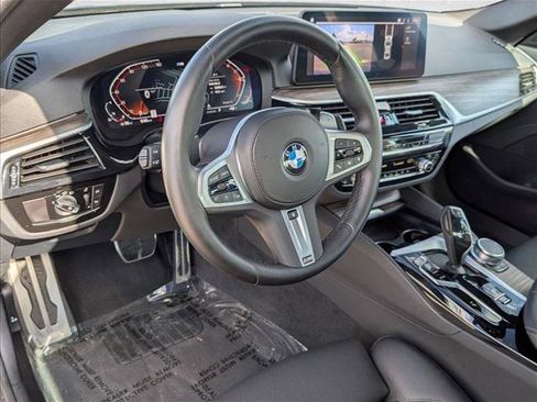 Used 2023 BMW 540i w/ M Sport Package RWD image 10