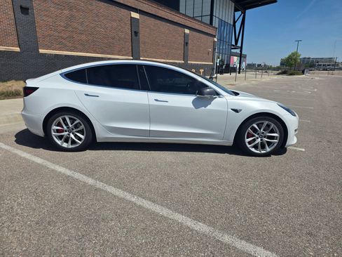 Used 2018 Tesla Model 3 Long Range image 8
