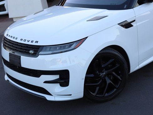 Used 2023 Land Rover Range Rover Sport SE Dynamic AWD/4WD image 6