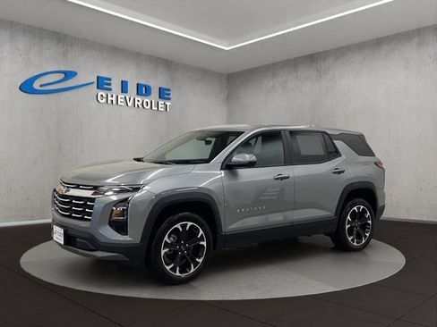 New 2026 Chevrolet Equinox LT w/ Convenience Package II image 8