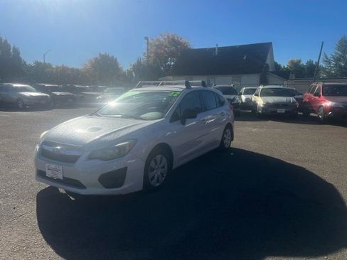 Used 2012 Subaru Impreza 2.0i image 2