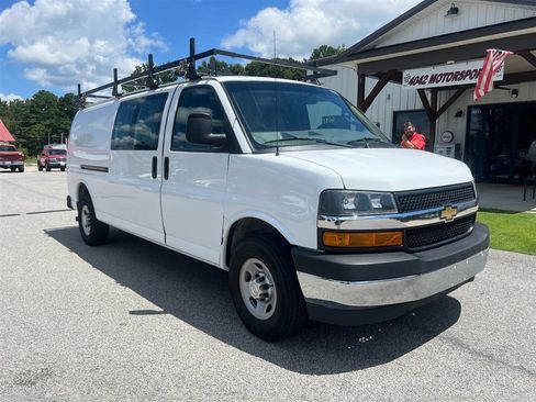 Used 2023 Chevrolet Express 3500 Extended w/ Driver Convenience Package RWD image 2