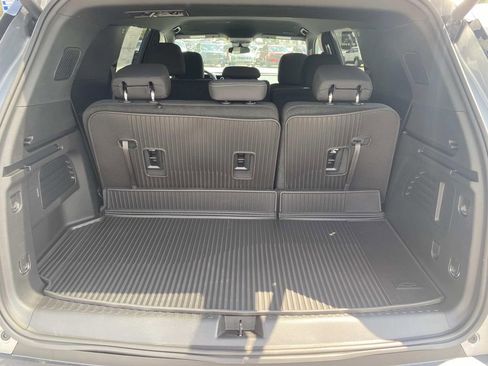 New 2026 Chevrolet Traverse LT w/ LPO, Floor Liner Package image 9