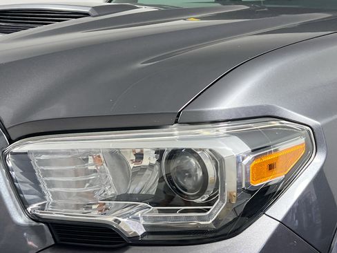 Used 2021 Toyota Tacoma TRD Sport RWD image 9