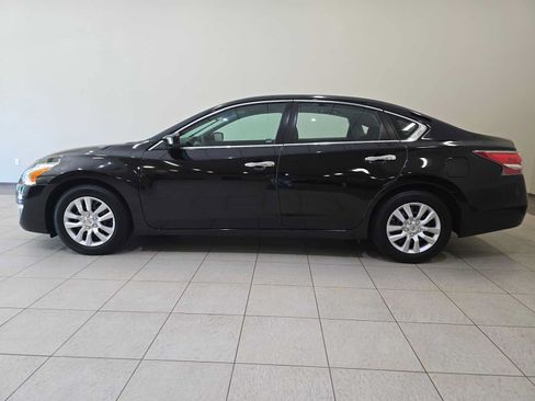 Used 2015 Nissan Altima 2.5 S FWD image 3