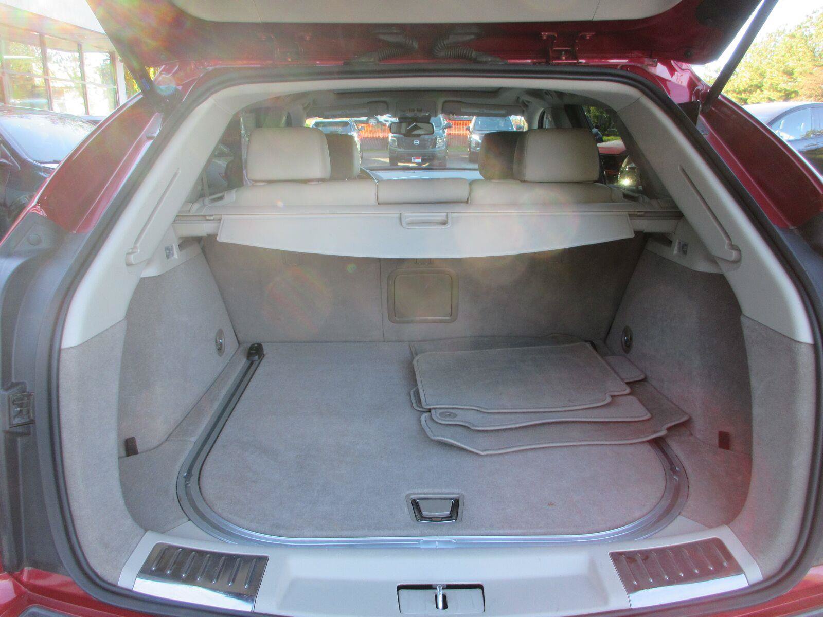 Used 2012 Cadillac SRX Luxury FWD image 22