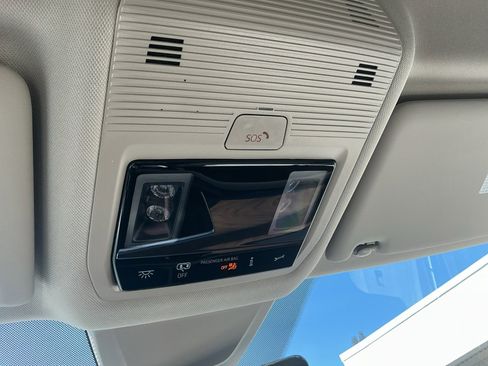 New 2026 Volkswagen Atlas SE image 21