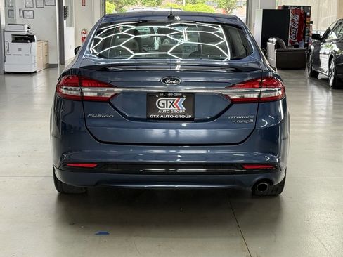 Used 2018 Ford Fusion Titanium FWD image 3