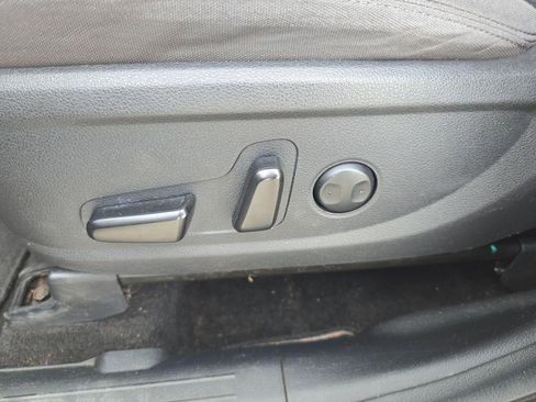 Used 2021 Hyundai Santa Fe SEL w/ Convenience Package image 12