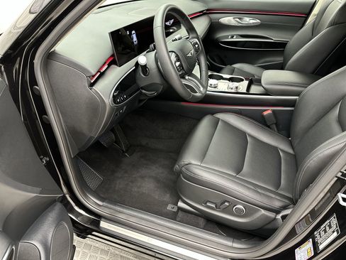 Certified 2026 Genesis GV70 2.5T image 11