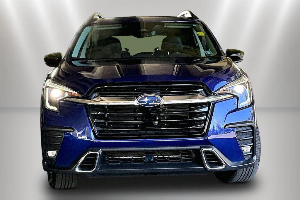 Certified 2026 Subaru Ascent Touring AWD/4WD image 2