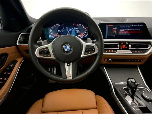 Used 2021 BMW 330i xDrive Sedan AWD/4WD image 4