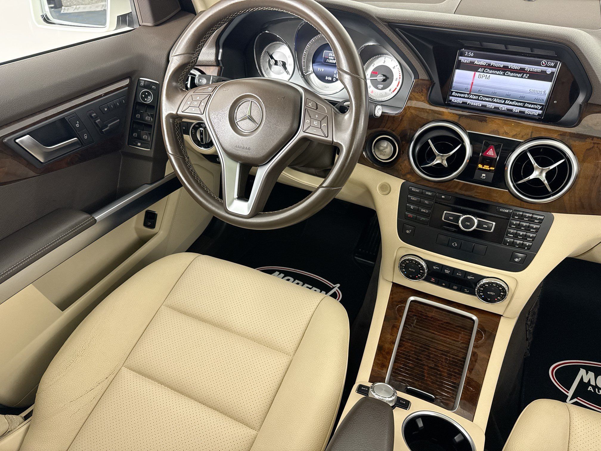 Used 2014 Mercedes-Benz GLK 250 BlueTEC 4MATIC image 31