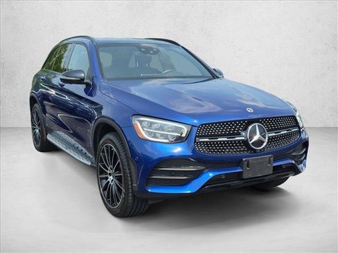 Used 2021 Mercedes-Benz GLC 300 4MATIC image 2