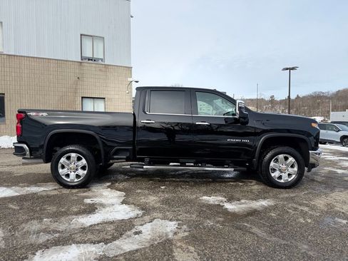 Used 2023 Chevrolet Silverado 2500 LTZ w/ LTZ Convenience Package image 6
