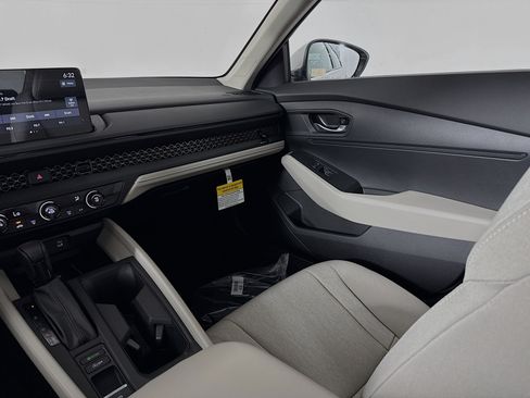 New 2026 Honda Accord LX image 25