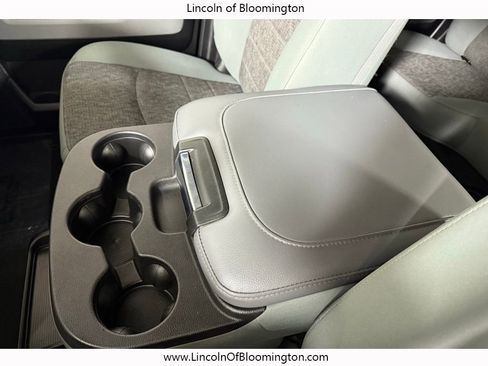 Used 2018 RAM 1500 SLT image 22