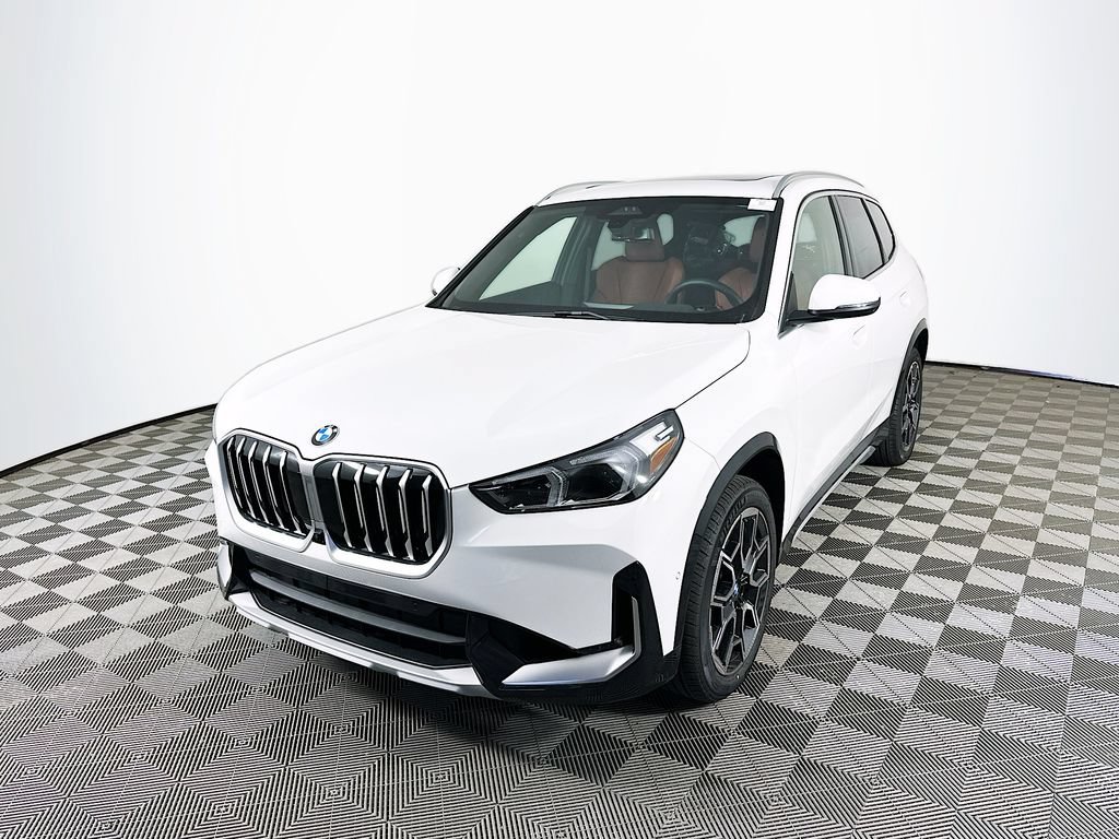 Used 2026 BMW X1 xDrive28i w/ Technology Package AWD/4WD image 4