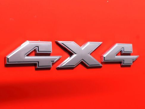 Used 2024 RAM 1500 Classic SLT AWD/4WD image 39