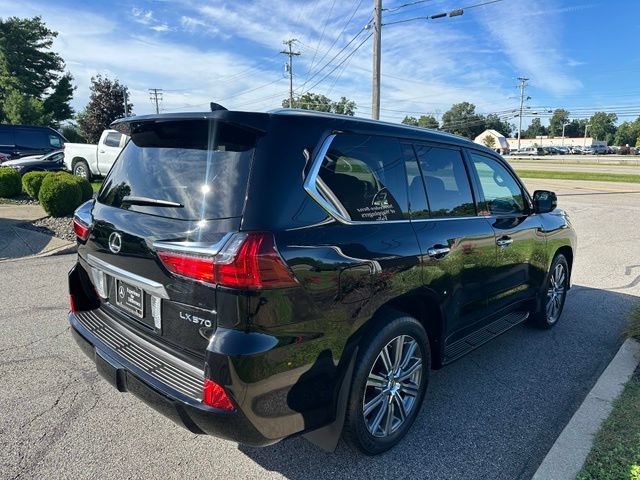 Used 2017 Lexus LX 570 4WD w/ Luxury Package image 5