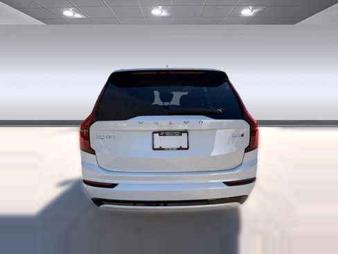 New 2026 Volvo XC90 B6 Ultra w/ Protection Package image 10