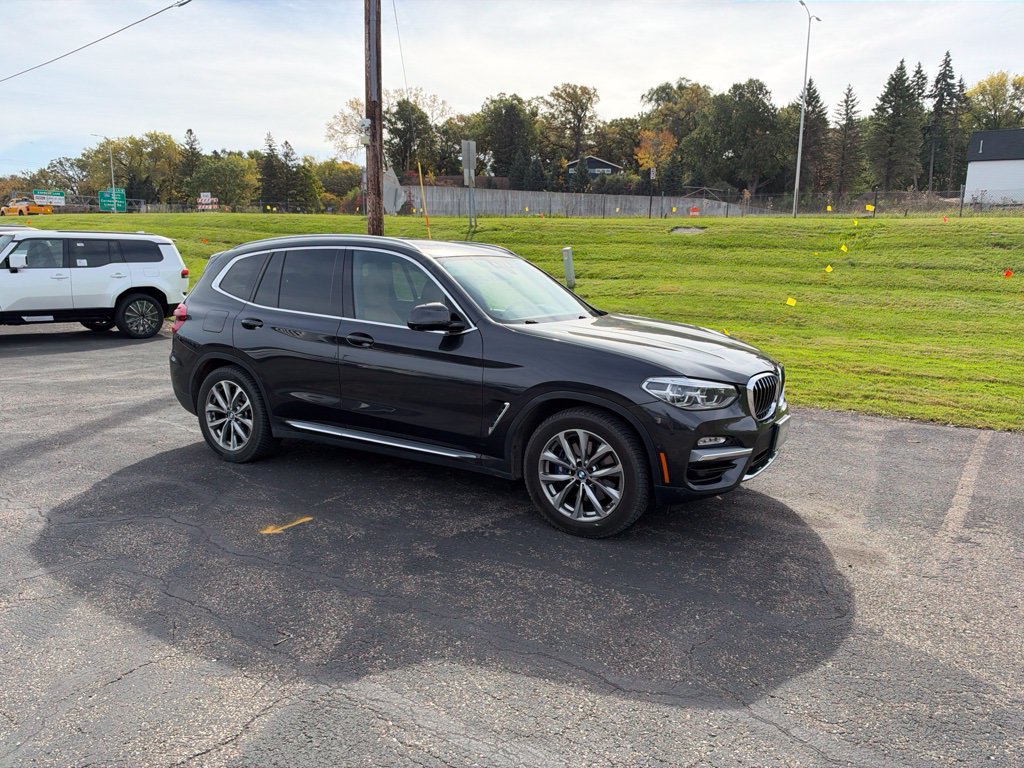 Used 2018 BMW X3 xDrive30i w/ Executive Package AWD/4WD image 13