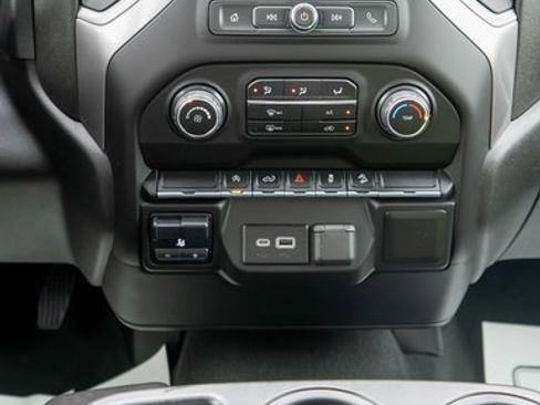 Used 2022 Chevrolet Silverado 1500 Custom Trail Boss image 14