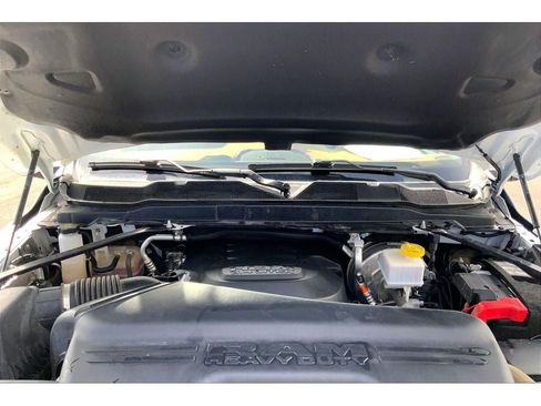 Used 2024 RAM 2500 Limited AWD/4WD image 12