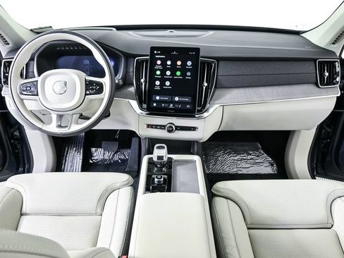 Used 2026 Volvo XC90 B6 Ultra w/ Protection Package AWD/4WD image 20