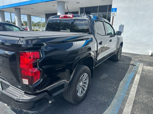 Used 2024 Chevrolet Colorado LT w/ LT Convenience Package II image 3
